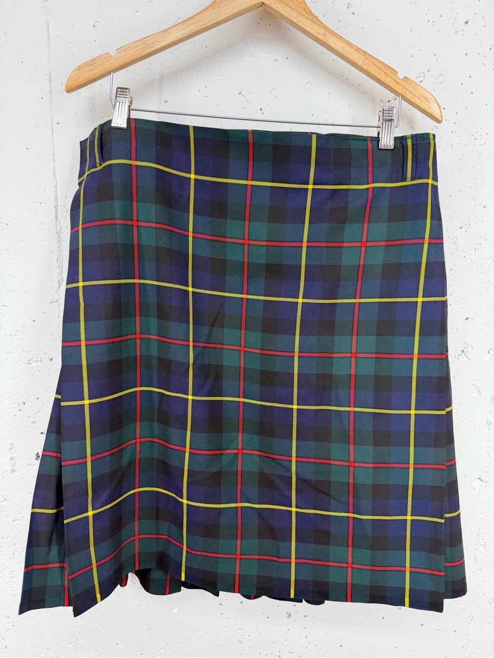 USA Kilts Size 36 MacLeod Hunting / Farquharson Tartan House Clan Causal Kilt